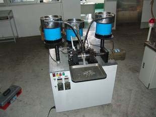 生產(chǎn)設(shè)備-自動(dòng)組裝機(jī) 生產(chǎn)設(shè)備-自動(dòng)組裝機(jī)