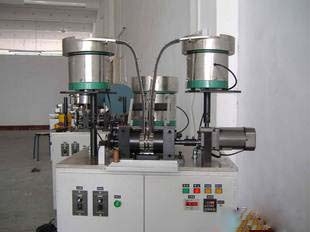 生產(chǎn)設(shè)備-自動(dòng)上膠機(jī) 生產(chǎn)設(shè)備-自動(dòng)上膠機(jī)