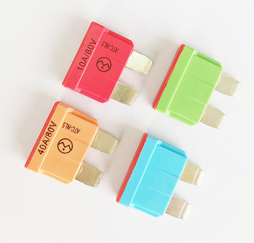 中號(hào)高壓插片保險(xiǎn)絲ATC-63V~125V UL ROHS 中號(hào)高壓插片保險(xiǎn)絲ATC-63V~125V UL ROHS