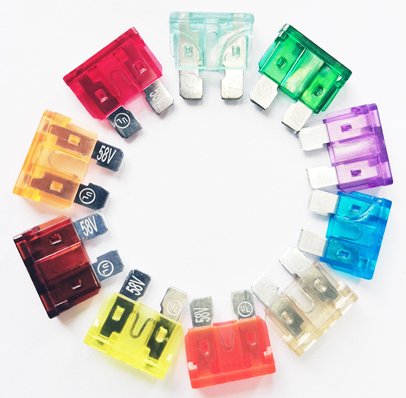 中號(hào)插片保險(xiǎn)絲ATC-PC-1~40A58V